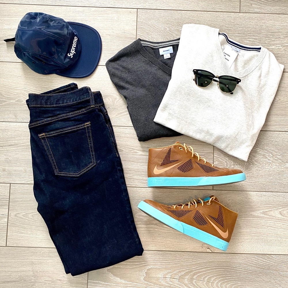 OLD NAVY white v neck sweater